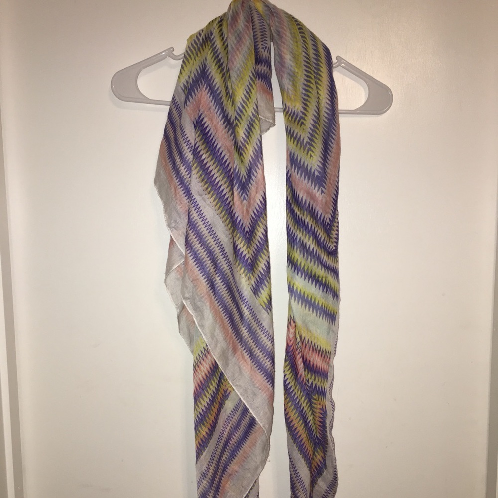 Anthropologie Pastel Zig Zag Scarf – Lightweight Colorful Wrap (One Size)